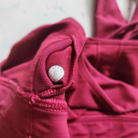 lululemon Energy Bra *Long Line - Picture 7 of 7